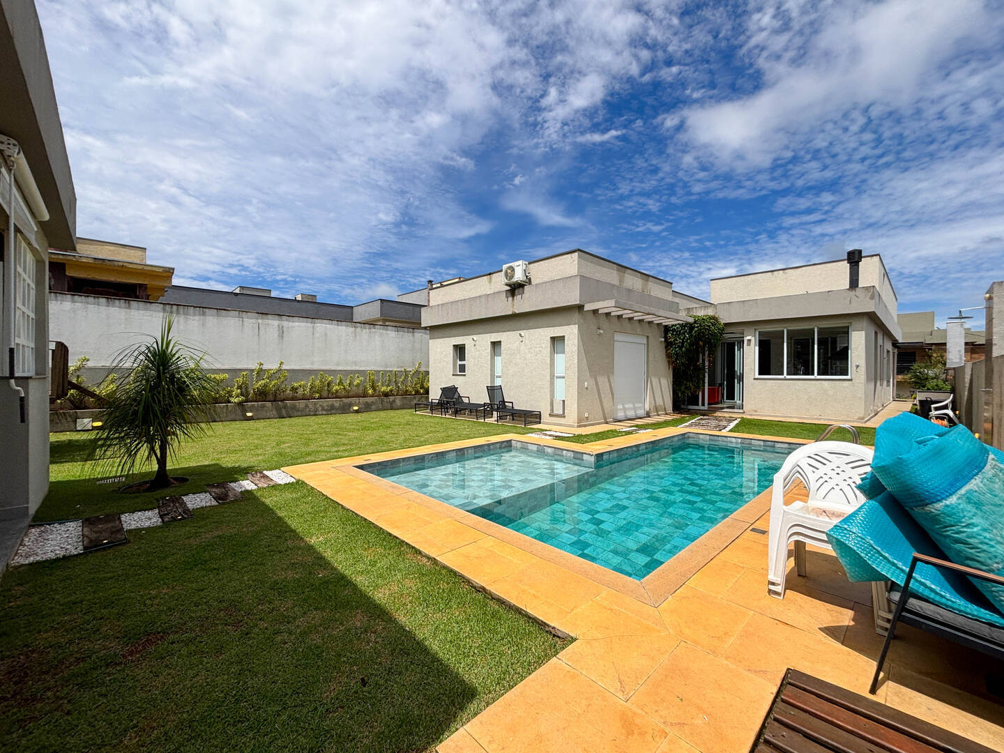 #98 - Casa em Condomínio para Venda em Atibaia - SP
