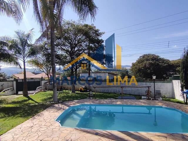 Casa de Campo para Venda em Atibaia - 2