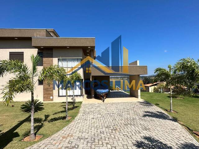 #226 - Casa para Venda em Joanópolis - SP - 2
