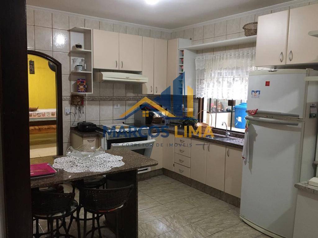 Casa, 3 quartos, 192 m² - Foto 13