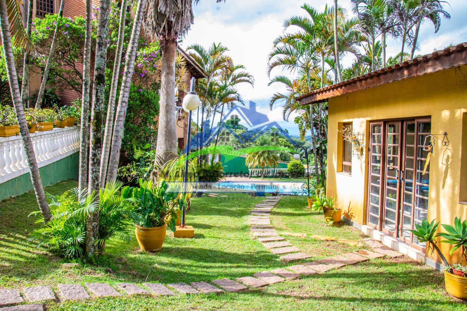 Chácara, 3 quartos, 2600 m² - Foto 2