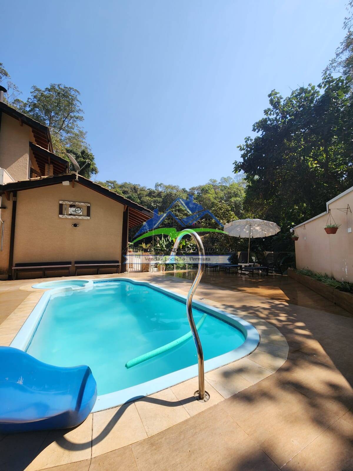 Chácara, 3 quartos, 2260 m² - Foto 5