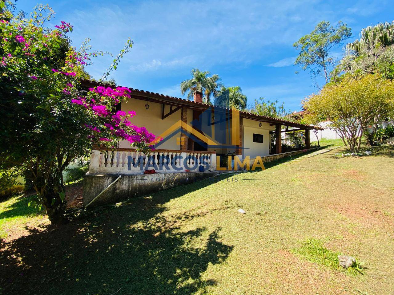 Sítio, 2 quartos, 1784 m² - Foto 1