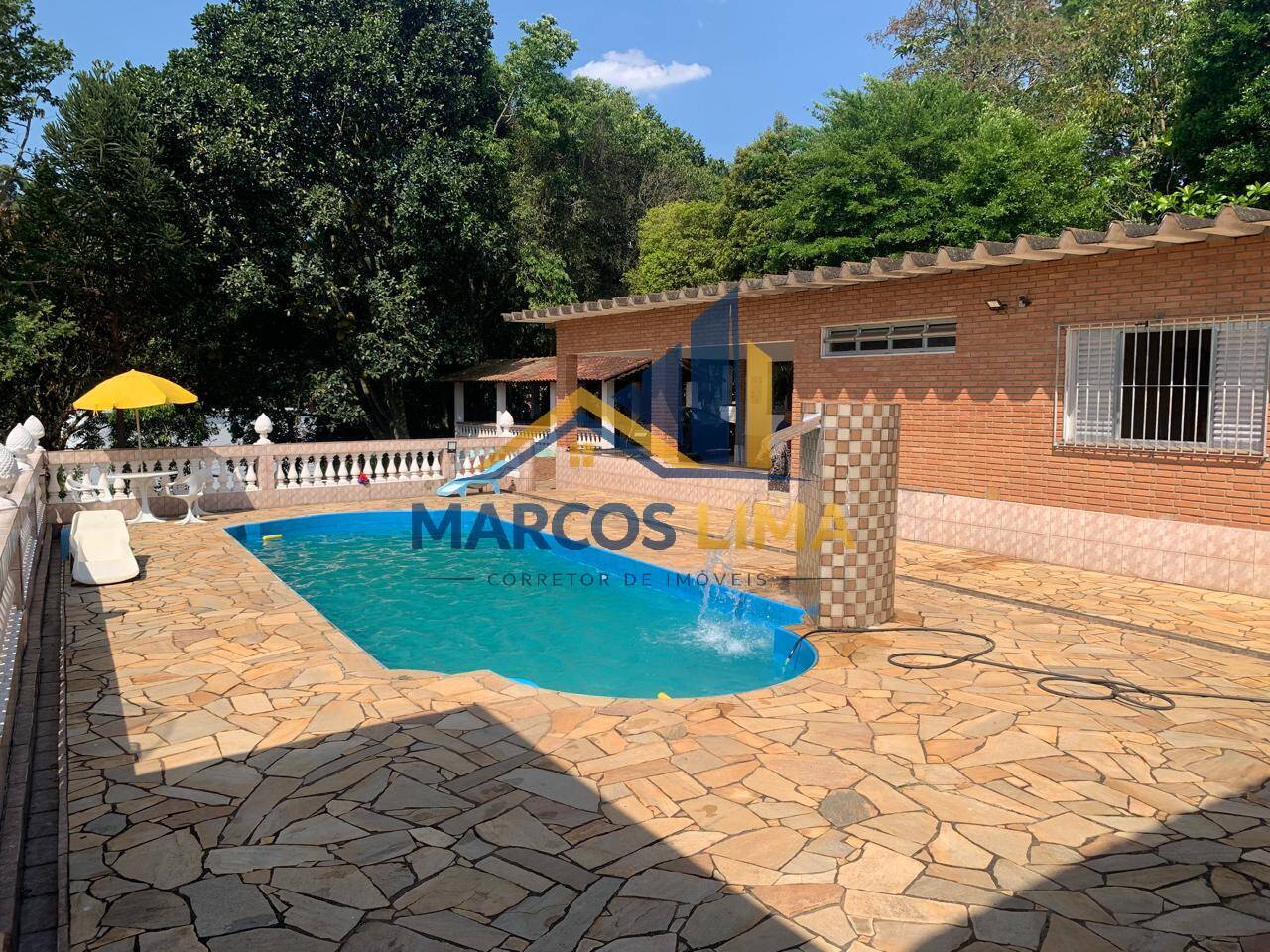Sítio, 3 quartos, 4200 m² - Foto 1