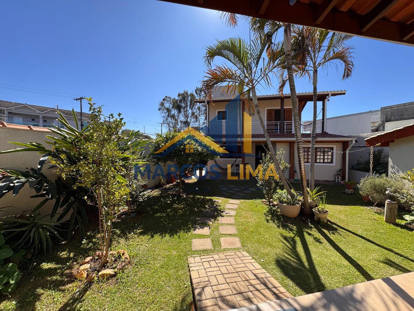 Casa, 3 quartos, 250 m² - Foto 1